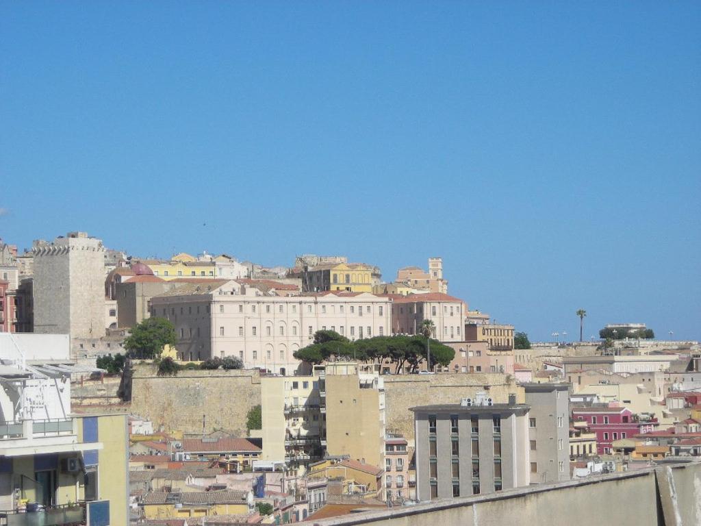 Panoramico Cagliari, I Tre Grilli, Centro